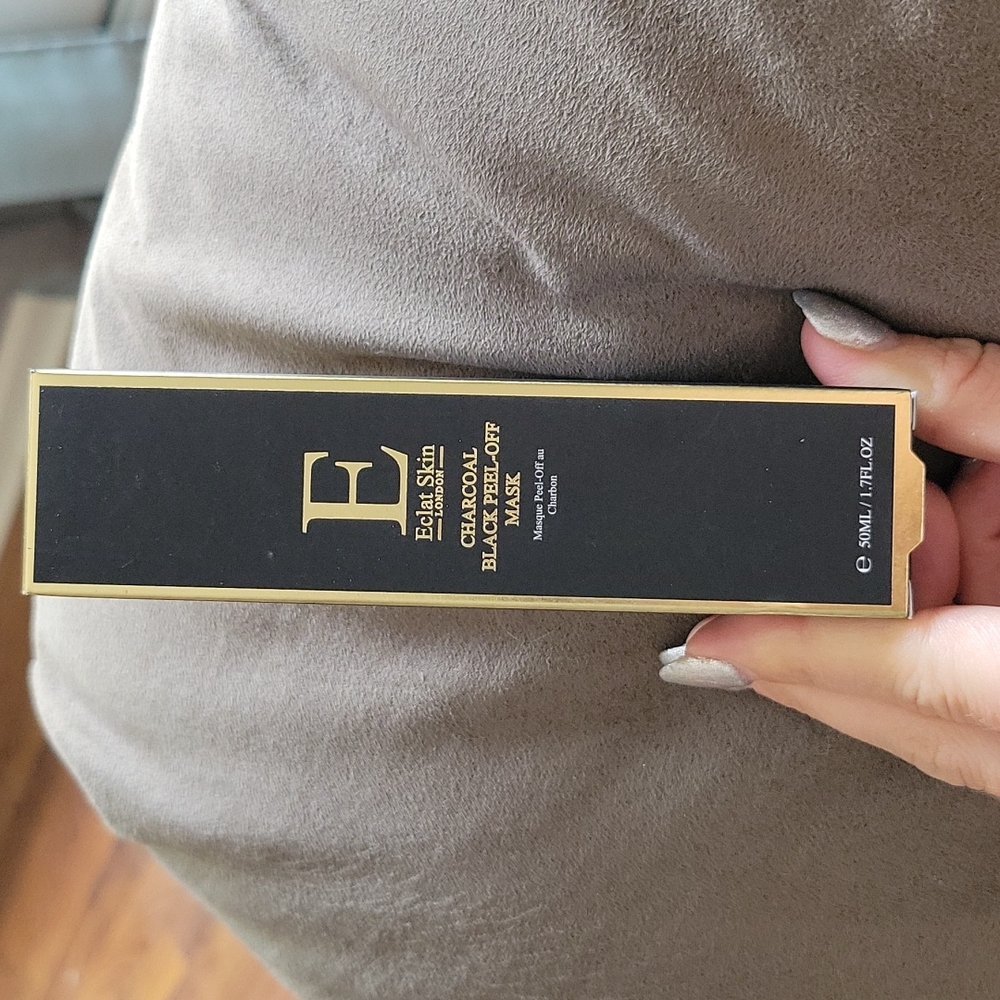 Charcoal Mask Peel